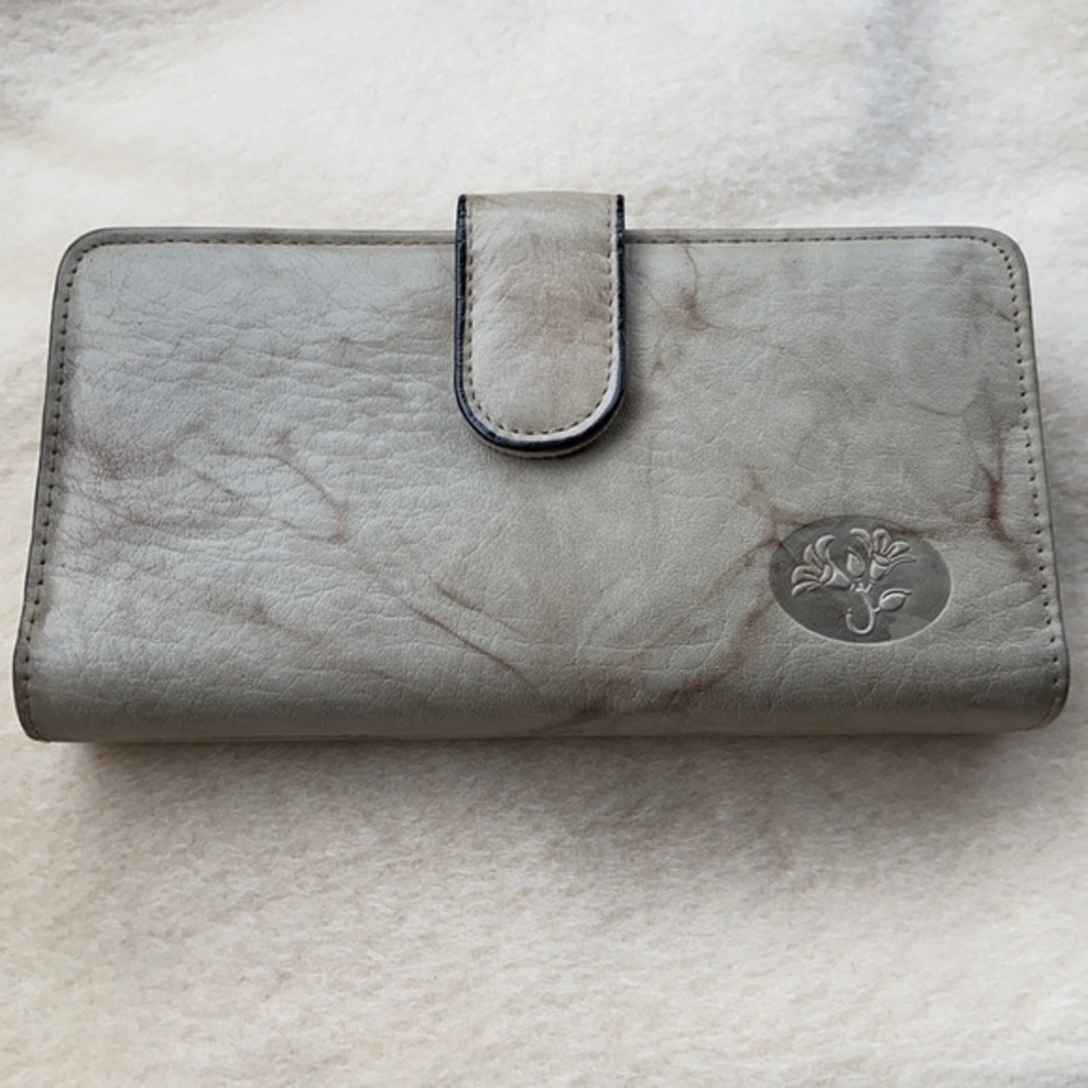 NWT Buxton Wallet- tan w/ marbling.